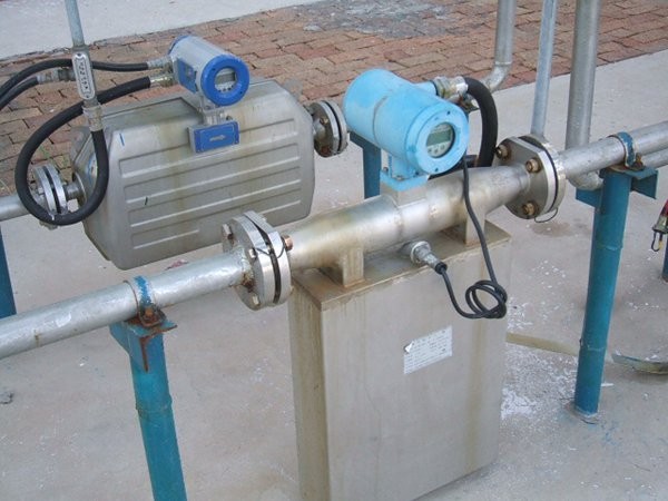 適合測(cè)量污泥的科里奧利流量計(jì)