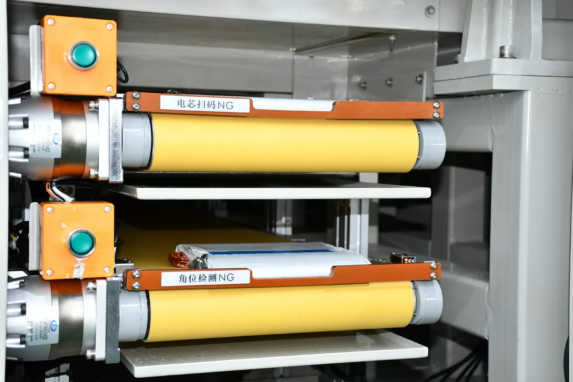 1733469699345365.jpg 1733469699345365.jpg