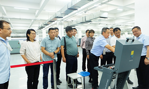 全國(guó)快遞科技創(chuàng)新試驗(yàn)基地（南陵）一行領(lǐng)導(dǎo)參觀(guān)考察日聯(lián)科技