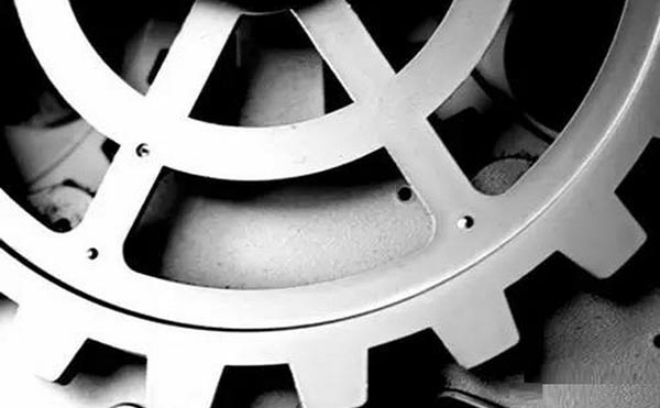 鑄件內(nèi)部缺陷，采用什么設(shè)備檢測比較好？